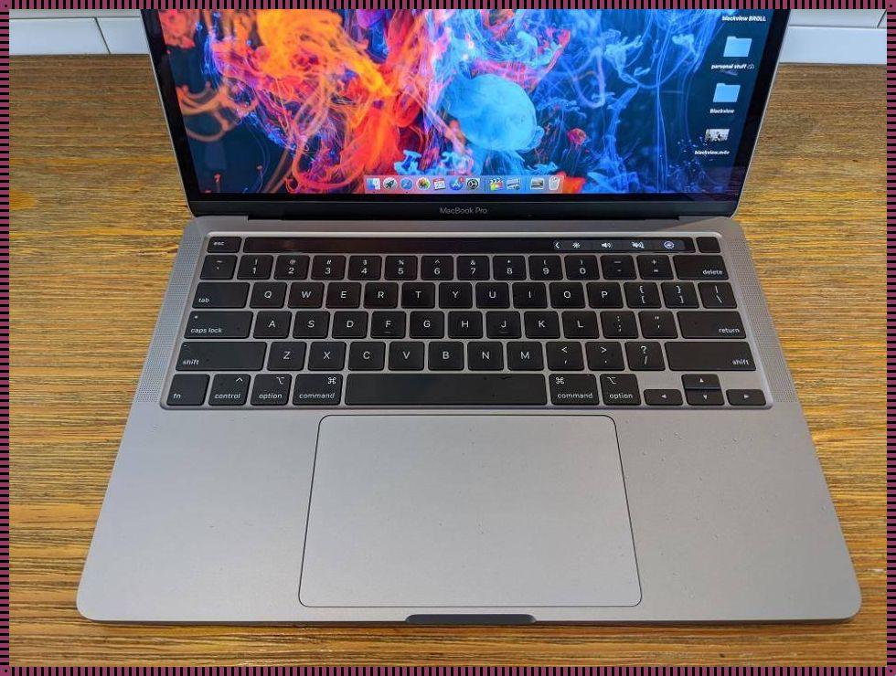 挖苦的文艺范：当十九岁的MacBook Pro遇见高清版