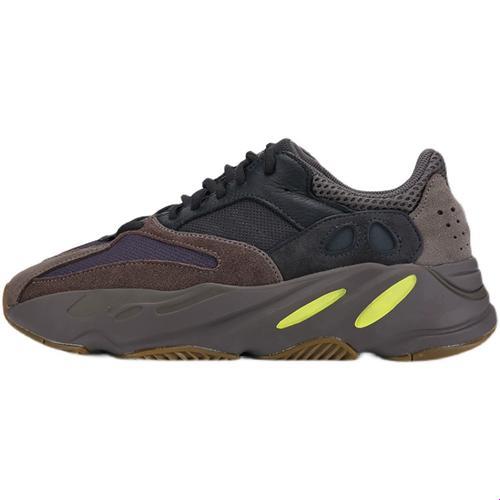 “Yeezy700硬化记：记录不是你想破，想破就能破”